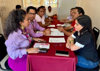 Continúa Yoloczin Domínguez trabajo cercano con el pueblo en Acapulco