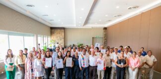 Sectur Guerrero entrega distintivos de calidad turística a hoteles y empresas de Acapulco