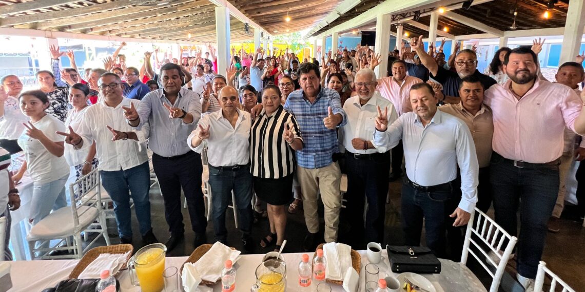 Participa Manuel Añorve en encuentro con el priismo de Ometepec
