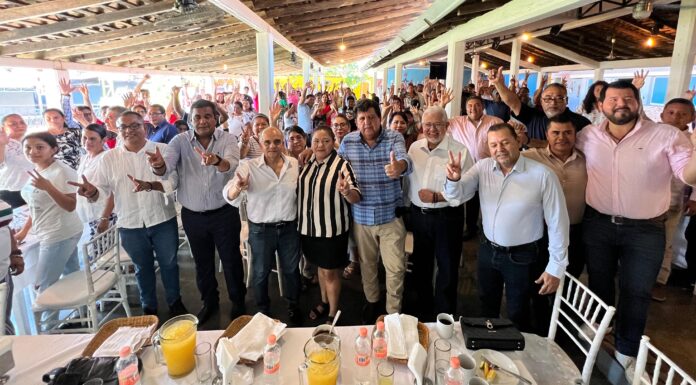 Participa Manuel Añorve en encuentro con el priismo de Ometepec