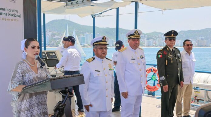 Reconoce Evelyn Salgado Pineda a las mujeres y hombres de mar