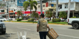 Libera Gobierno de Acapulco espacios de estacionamiento en la Costera Miguel Alemán