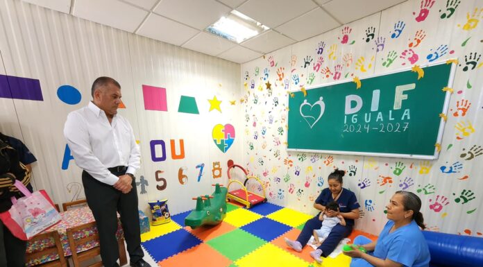 Inaugura el alcalde Erik Catalán nueva área de estimulación temprana en el DIF Iguala