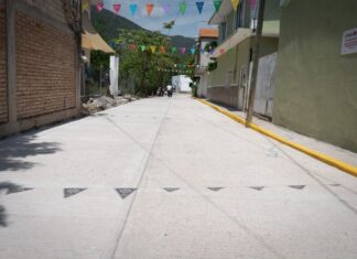 Cumple el presidente municipal, Erik Catalán, con las comunidades de Iguala; entrega segunda obra en “El Naranjo”