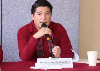Defiende Jacinto González a Abelina López: “Ella sí es una militante de izquierda”