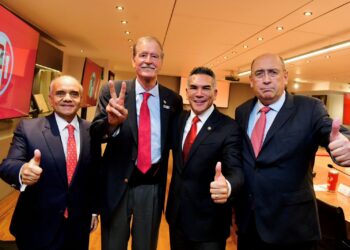 Se reúnen Alejandro Moreno, Manuel Añorve y Rubén Moreira con Vicente Fox, ex presidente de México