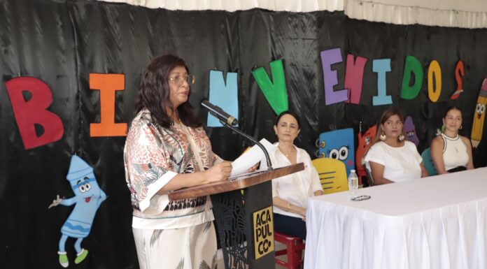 Entrega Leticia Lozano equipo al CEDICH para mejorar la atención especializada