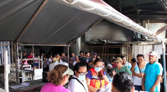 Entrega DIF Acapulco mil 87 raciones a brigadistas y locatarios del Mercado Central