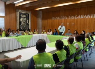 Entrega el alcalde Erik Catalán visas a madres y padres de Iguala; suman ya 250 en lo que va de su administración