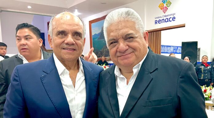 Asistió Manuel Añorve al 2° Informe de Gobierno del alcalde de Chilpancingo