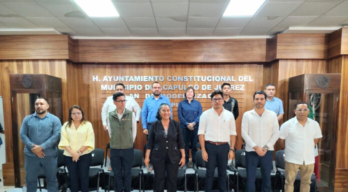 Presenta Abelina López una nueva ruta para modernizar Acapulco