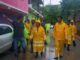Recorre Abelina López zonas afectadas por lluvias torrenciales en Acapulco
