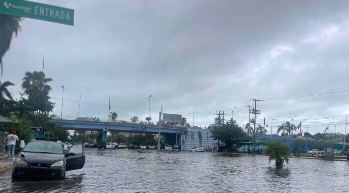 Acapulco bajo el agua